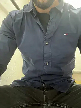 hotisraeli online show from March 5, 2025, 3:40 pm