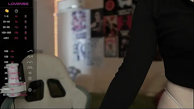 Snapshot of Traharaa chatting on February 9, 2026, 11:25 am Traharaa online show from February 9, 2026, 11:25 am