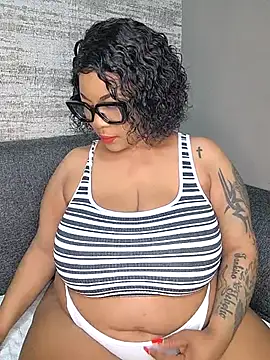 Snapshot of ExclusiveLeexx chatting on March 15, 2025, 6:10 pm ExclusiveLeexx online show from March 15, 2025, 6:10 pm