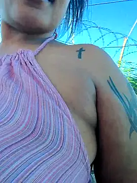 Snapshot of ExclusiveLeexx chatting on January 6, 2026, 4:11 pm ExclusiveLeexx online show from January 6, 2026, 4:11 pm