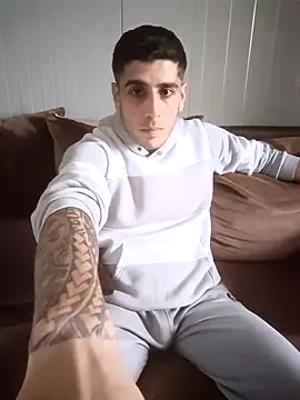 arenn1997 online show from March 22, 2026, 12:19 pm