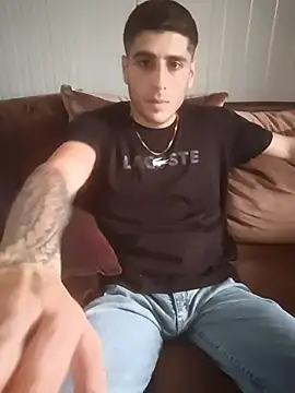 arenn1997 online show from March 23, 2026, 12:42 pm