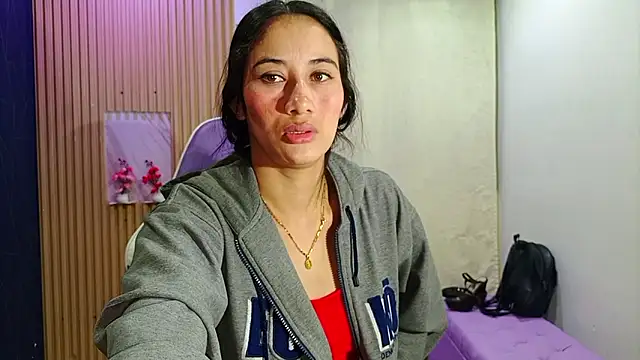 Cataleyalove ADY online show from October 25, 2025, 8:22 am