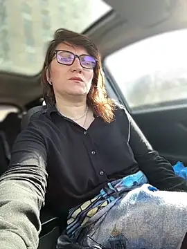 Snapshot of ZhenjaPoledance chatting on March 17, 2026, 8:17 am ZhenjaPoledance online show from March 17, 2026, 8:17 am