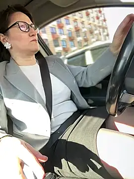 Snapshot of ZhenjaPoledance chatting on March 19, 2026, 8:29 am ZhenjaPoledance online show from March 19, 2026, 8:29 am