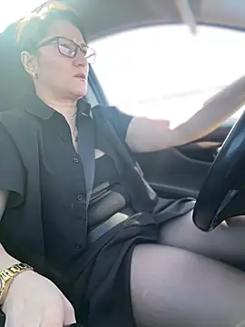 Snapshot of ZhenjaPoledance chatting on March 22, 2026, 10:07 am ZhenjaPoledance online show from March 22, 2026, 10:07 am