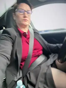 Snapshot of ZhenjaPoledance chatting on April 2, 2026, 8:12 am ZhenjaPoledance online show from April 2, 2026, 8:12 am