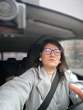 Snapshot of ZhenjaPoledance chatting on April 6, 2026, 6:58 am ZhenjaPoledance online show from April 6, 2026, 6:58 am