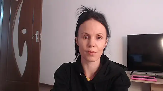 Snapshot of Teressa_Dream chatting on December 19, 2025, 7:59 am Teressa Dream online show from December 19, 2025, 7:59 am