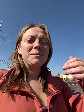 Snapshot of lezbean24 chatting on February 13, 2026, 5:53 pm lezbean24 online show from February 13, 2026, 5:53 pm