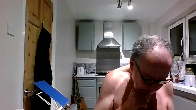 jimmybenido online show from December 16, 2024, 5:22 pm