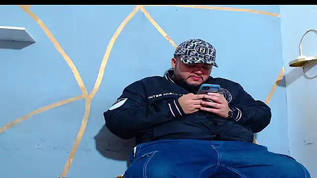 damian chubby online show from November 24, 2025, 7:19 am