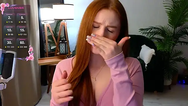 Snapshot of Meow_babe chatting on February 13, 2026, 1:40 pm Meow babe online show from February 13, 2026, 1:40 pm