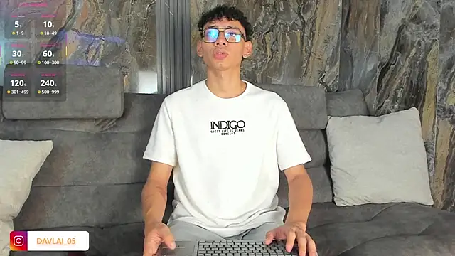 Daviid laidd online show from November 19, 2025, 9:04 pm