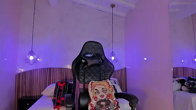 Snapshot of IamNayuta chatting on February 2, 2026, 7:56 pm IamNayuta online show from February 2, 2026, 7:56 pm