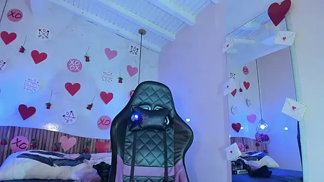 Snapshot of IamNayuta chatting on February 11, 2026, 7:52 pm IamNayuta online show from February 11, 2026, 7:52 pm