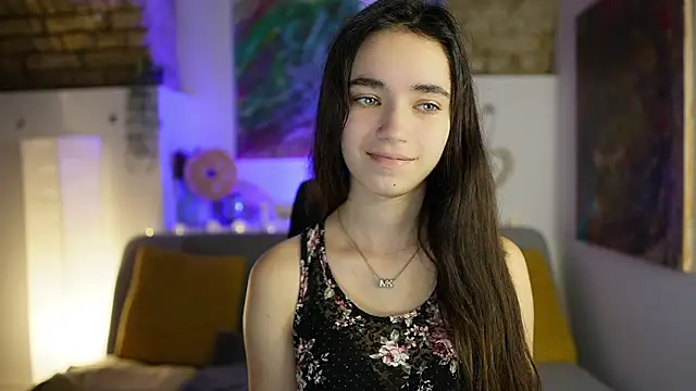 Snapshot of Gia_Paige18 chatting on December 17, 2024, 9:39 am Gia Paige18 online show from December 17, 2024, 9:39 am