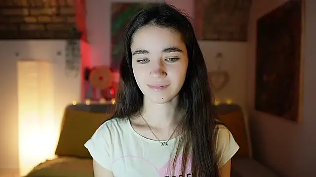 Snapshot of Gia_Paige18 chatting on December 21, 2024, 9:12 am Gia Paige18 online show from December 21, 2024, 9:12 am