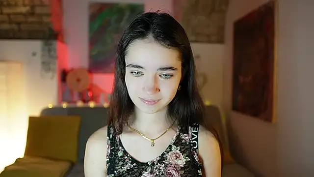 Snapshot of Gia_Paige18 chatting on January 2, 2025, 12:35 pm Gia Paige18 online show from January 2, 2025, 12:35 pm