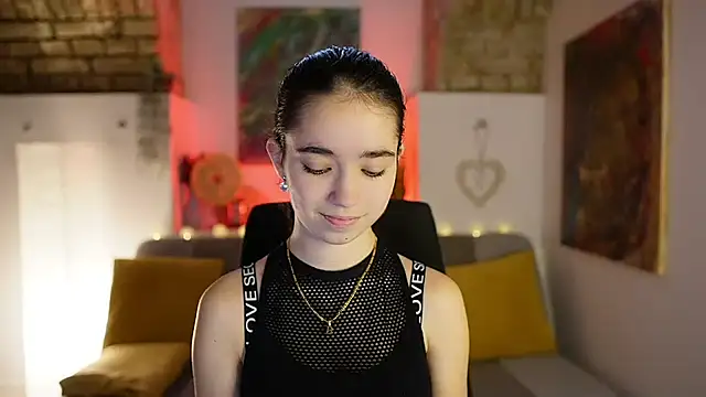 Snapshot of Gia_Paige18 chatting on January 7, 2025, 9:18 am Gia Paige18 online show from January 7, 2025, 9:18 am