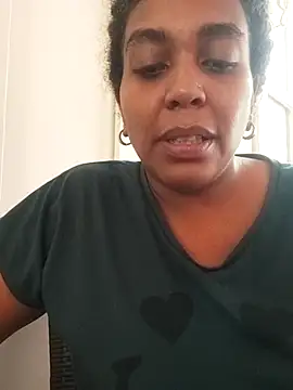 ELLA KELLY online show from October 27, 2025, 12:09 pm