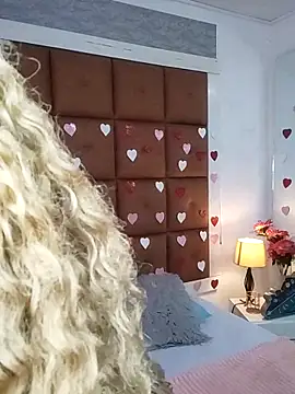 ELLA KELLY online show from February 20, 2026, 11:43 am