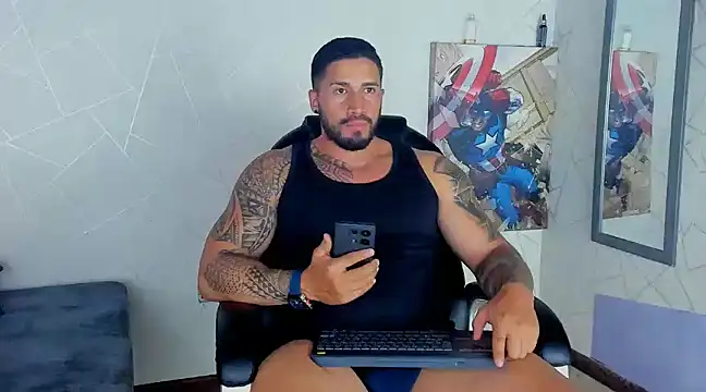 Snapshot of Cristian_Walker chatting on January 21, 2025, 8:32 pm Cristian Walker online show from January 21, 2025, 8:32 pm