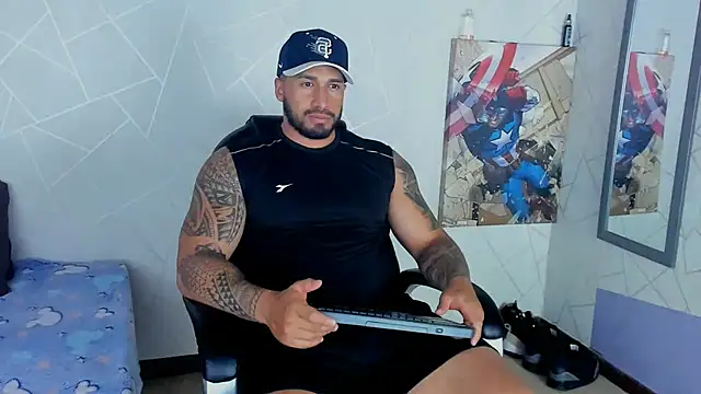 Snapshot of Cristian_Walker chatting on February 5, 2025, 9:07 pm Cristian Walker online show from February 5, 2025, 9:07 pm