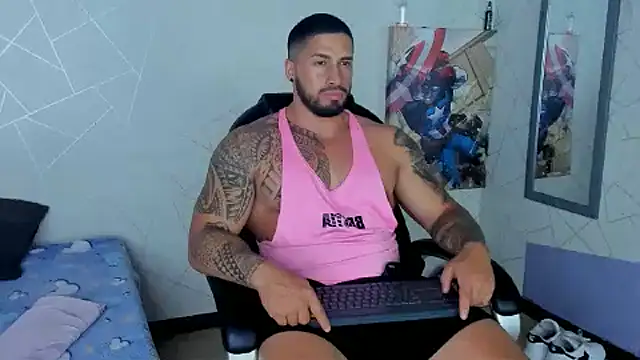 Snapshot of Cristian_Walker chatting on February 12, 2025, 9:01 pm Cristian Walker online show from February 12, 2025, 9:01 pm