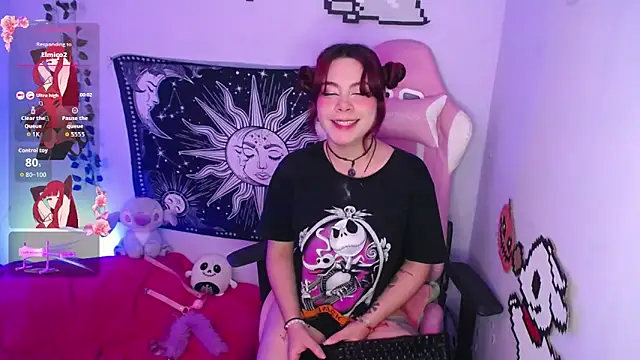 Snapshot of Erza_escarleth chatting on February 10, 2026, 3:10 am Erza escarleth online show from February 10, 2026, 3:10 am