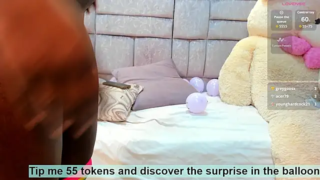 amina west online show from November 2, 2025, 10:50 am