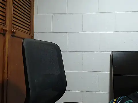 Snapshot of dimitriquiet05 chatting on February 1, 2026, 5:50 am dimitriquiet05 online show from February 1, 2026, 5:50 am