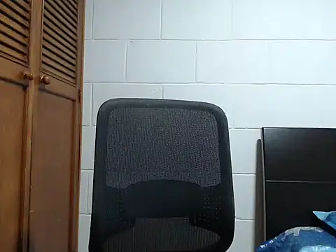 dimitriquiet05 online show from February 11, 2026, 5:12 am