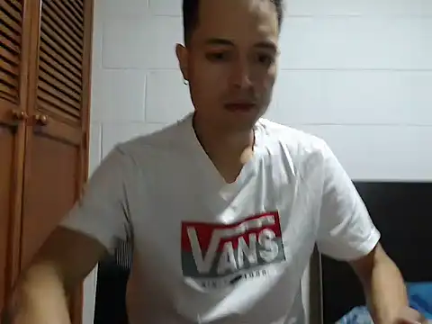 Snapshot of dimitriquiet05 chatting on February 23, 2026, 10:12 am dimitriquiet05 online show from February 23, 2026, 10:12 am