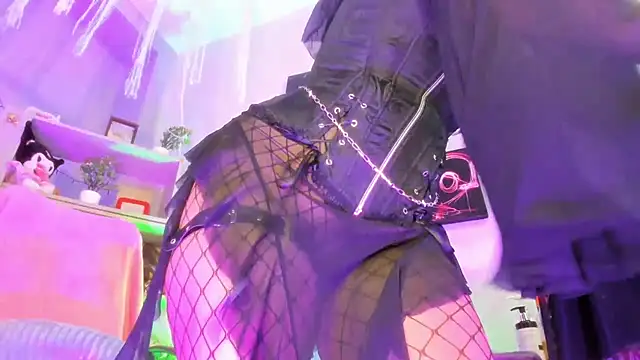 Snapshot of kuromi69 chatting on February 6, 2026, 5:12 am kuromi69 online show from February 6, 2026, 5:12 am