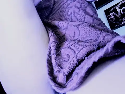 Snapshot of kuromi69 chatting on February 10, 2026, 5:33 am kuromi69 online show from February 10, 2026, 5:33 am