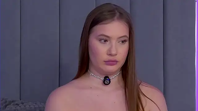 ChloeMarsch online show from October 19, 2025, 5:30 am