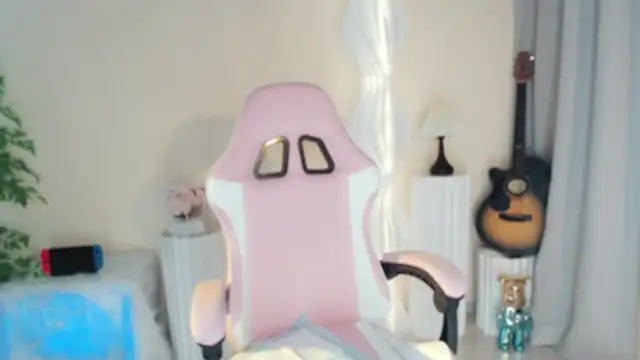 Snapshot of Cartier-__Daji- chatting on March 12, 2025, 5:07 pm Cartier-  Daji- online show from March 12, 2025, 5:07 pm