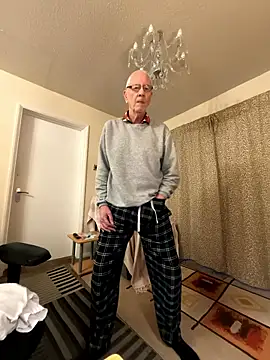 cutaboverest online show from January 11, 2026, 4:12 pm