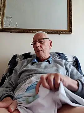 cutaboverest online show from May 15, 2026, 8:21 am
