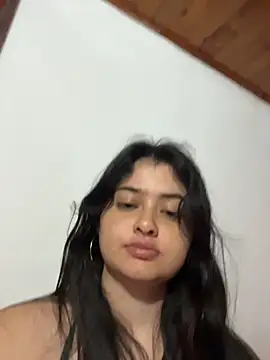 Stephania 18 online show from October 11, 2025, 4:55 am