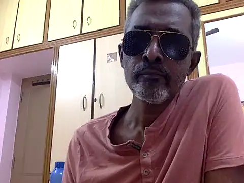 Lookin4Kinky Partner online show from January 14, 2026, 3:06 pm