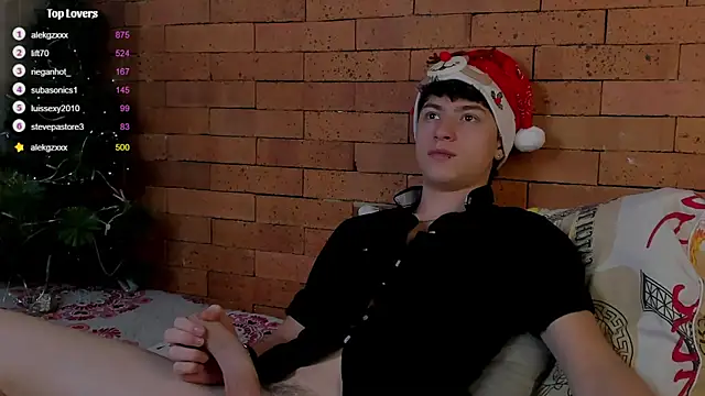 Snapshot of Ares_Dickson chatting on December 15, 2024, 1:22 pm Ares Dickson online show from December 15, 2024, 1:22 pm