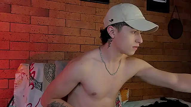 Snapshot of Ares_Dickson chatting on January 2, 2025, 3:05 am Ares Dickson online show from January 2, 2025, 3:05 am