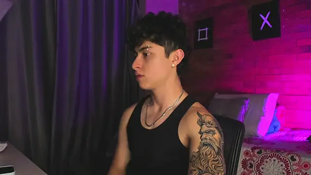 Snapshot of Ares_Dickson chatting on February 20, 2025, 3:34 am Ares Dickson online show from February 20, 2025, 3:34 am