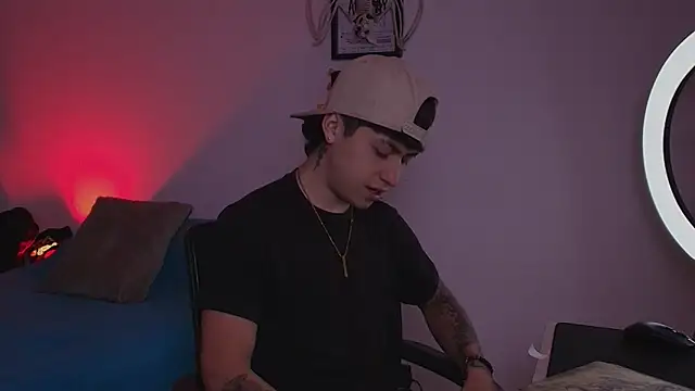 Snapshot of Ares_Dickson chatting on September 20, 2025, 6:53 pm Ares Dickson online show from September 20, 2025, 6:53 pm