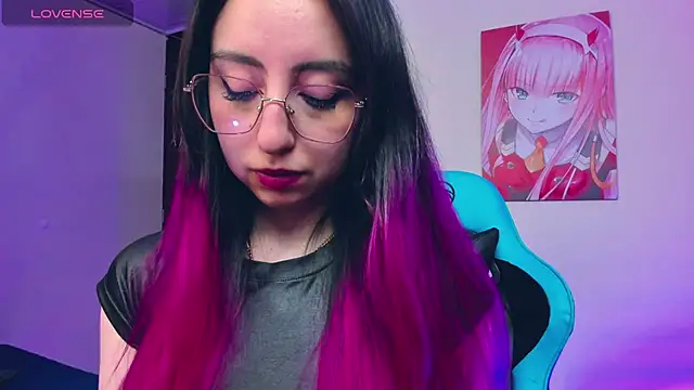 Julieta cott online show from March 23, 2025, 2:37 am