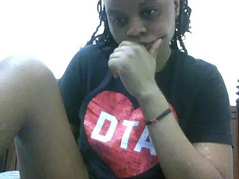 Snapshot of Baby_brown chatting on December 2, 2025, 4:18 am Baby brown online show from December 2, 2025, 4:18 am