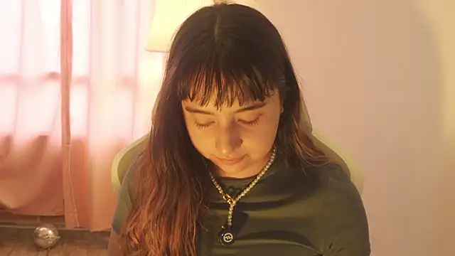 Snapshot of emitaa17228o chatting on February 13, 2026, 9:00 pm emitaa17228o online show from February 13, 2026, 9:00 pm