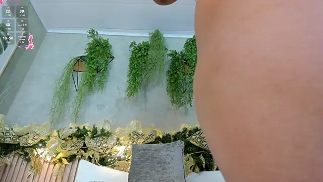 Lana Lann online show from December 22, 2024, 4:48 pm